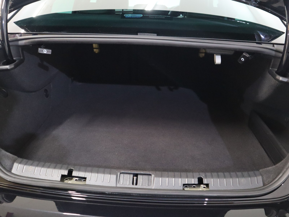 2021 Volkswagen Passat - image 27