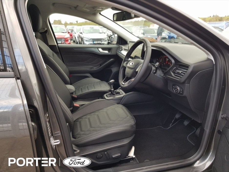 2023 Ford Focus - image 9