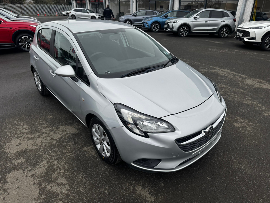 2017 Opel Corsa - image 6