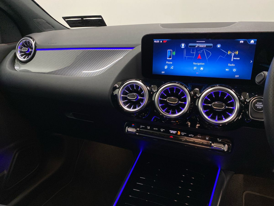 2024 Mercedes-Benz GLA Class - image 15