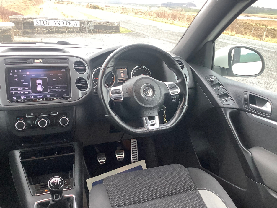 2014 Volkswagen Tiguan - image 11