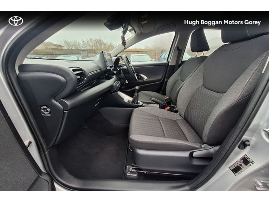 2023 Toyota Yaris 1.0 Luna Manual €21,950