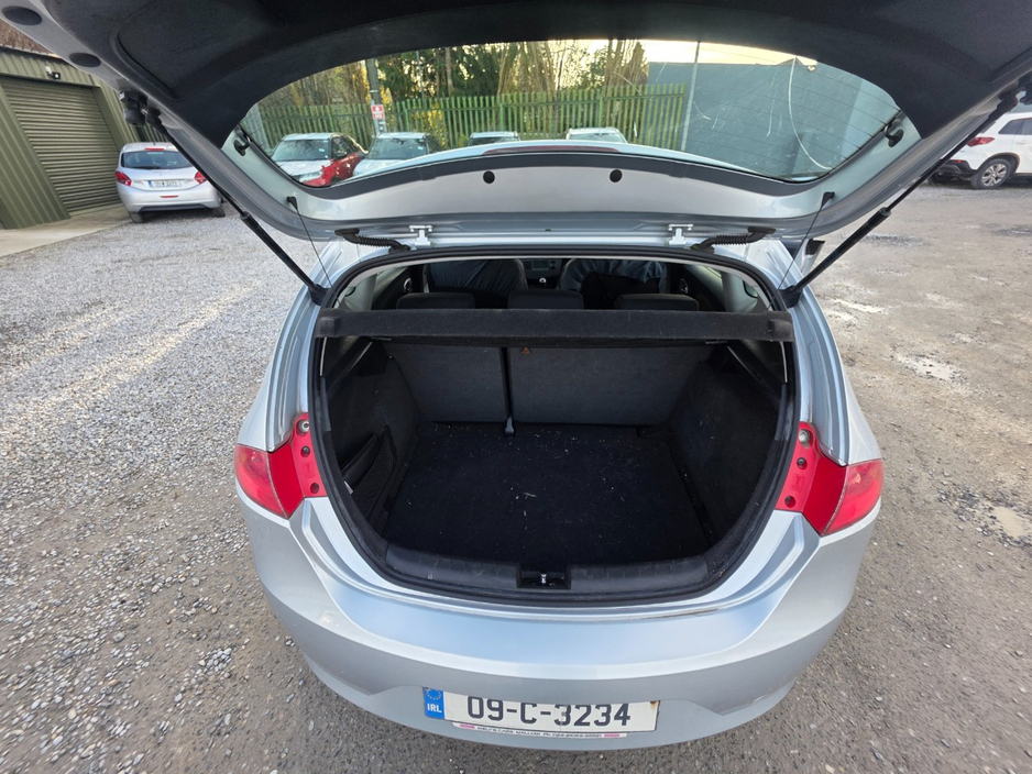 2009 SEAT Leon - image 11