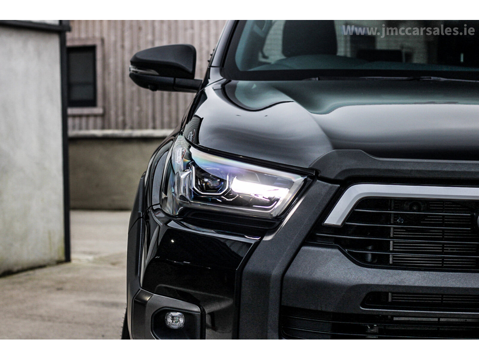 2026 Toyota Hilux - image 9