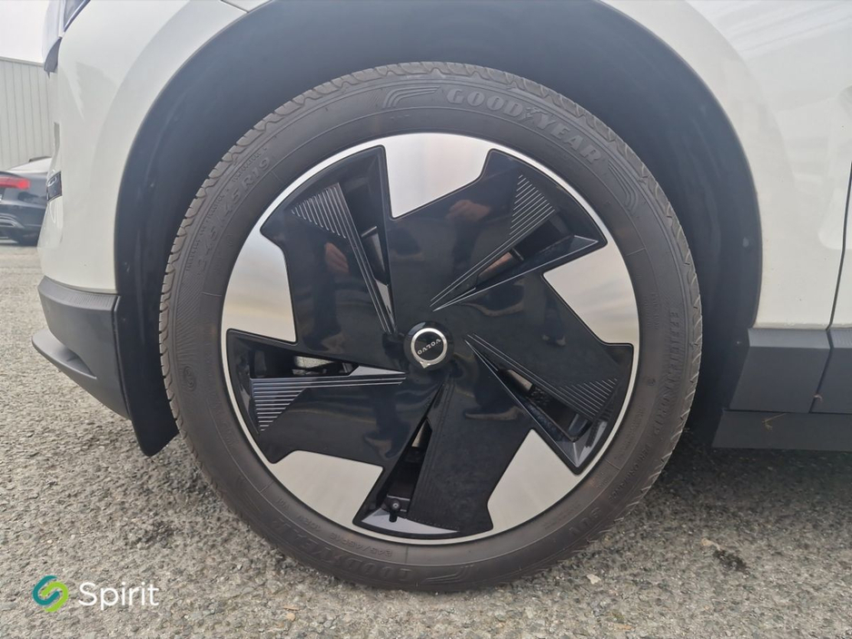 2024 Volvo EX30 - image 9