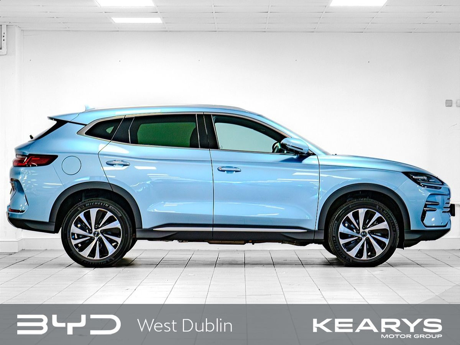 2025 BYD Seal U - image 3