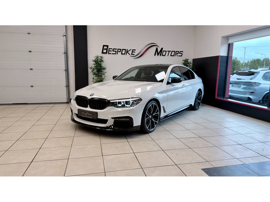 2020 BMW 5 Series - image 10