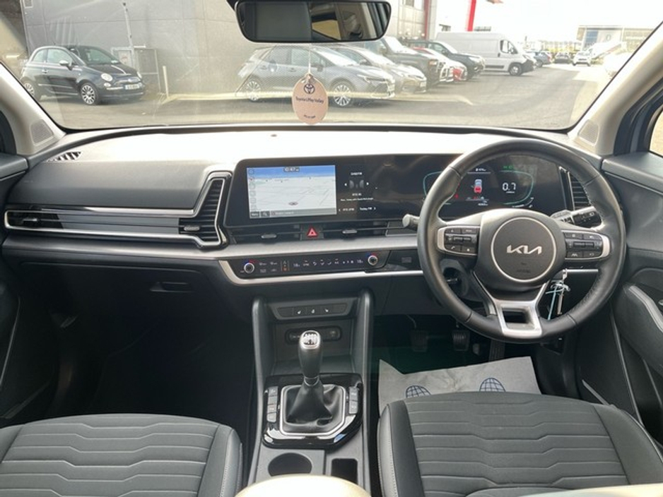 2023 Kia Sportage - image 8