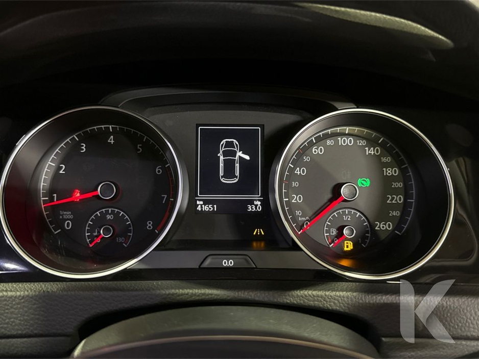 2017 Volkswagen Golf - image 18