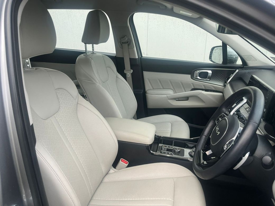 2023 Kia Sorento Phev K3 5DR Auto €44,950