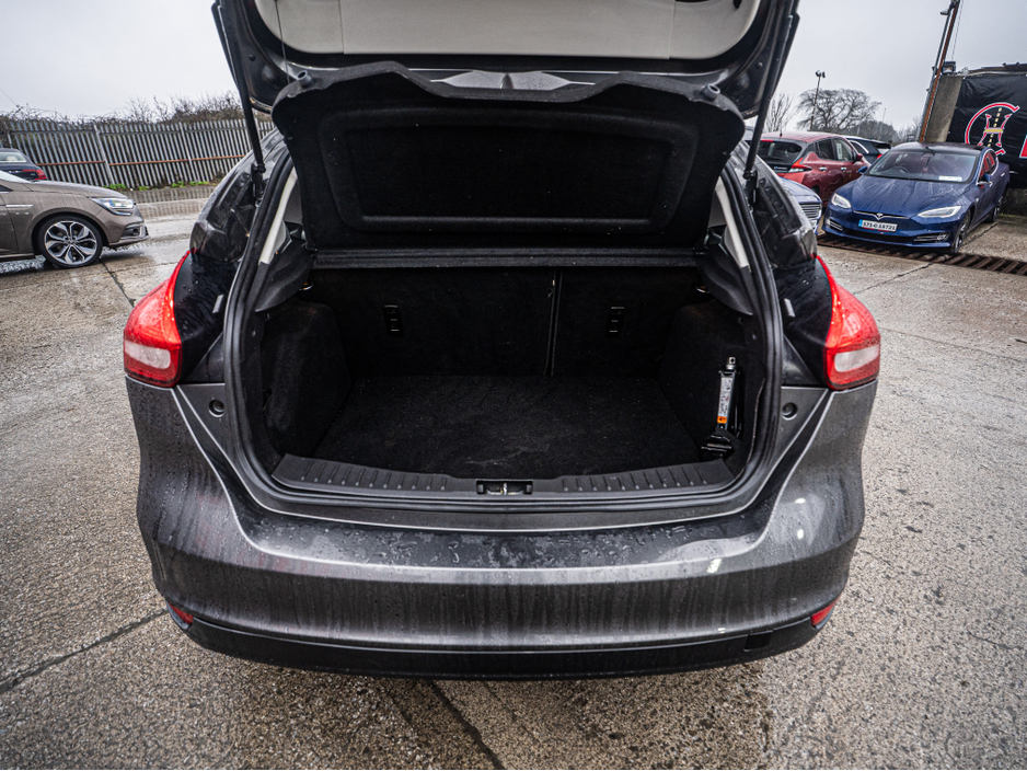 2016 Ford Focus 2016 Focus 1.5d Automatic/New NCT/1yr warranty €13,888