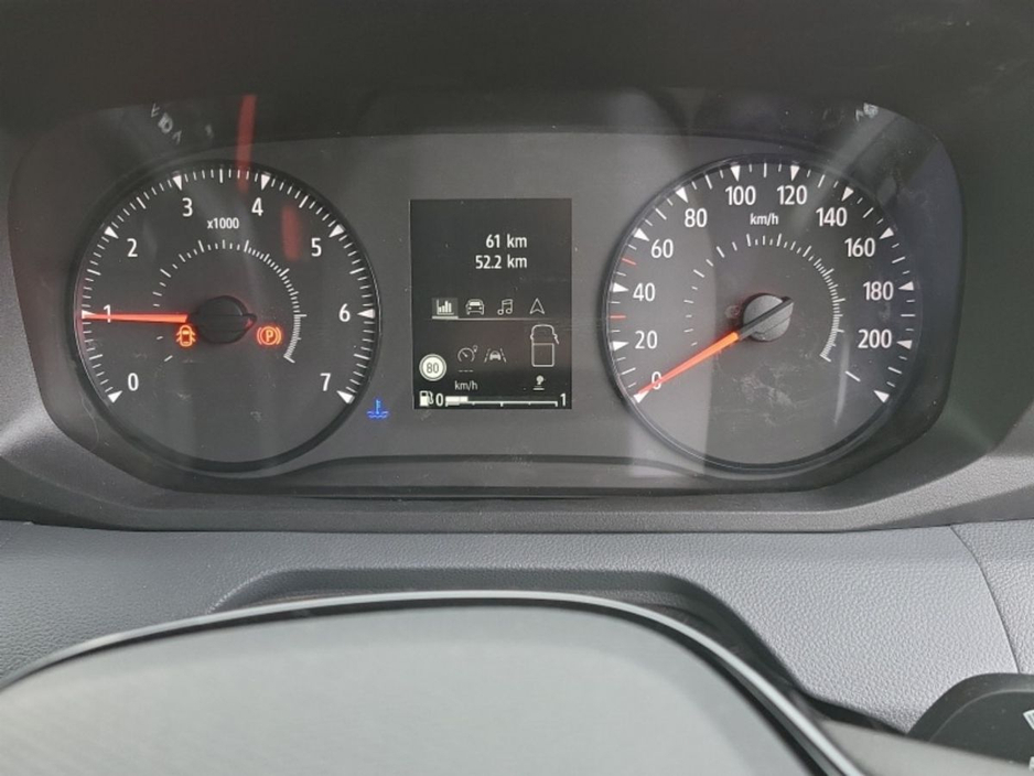 2026 Renault Master - image 7