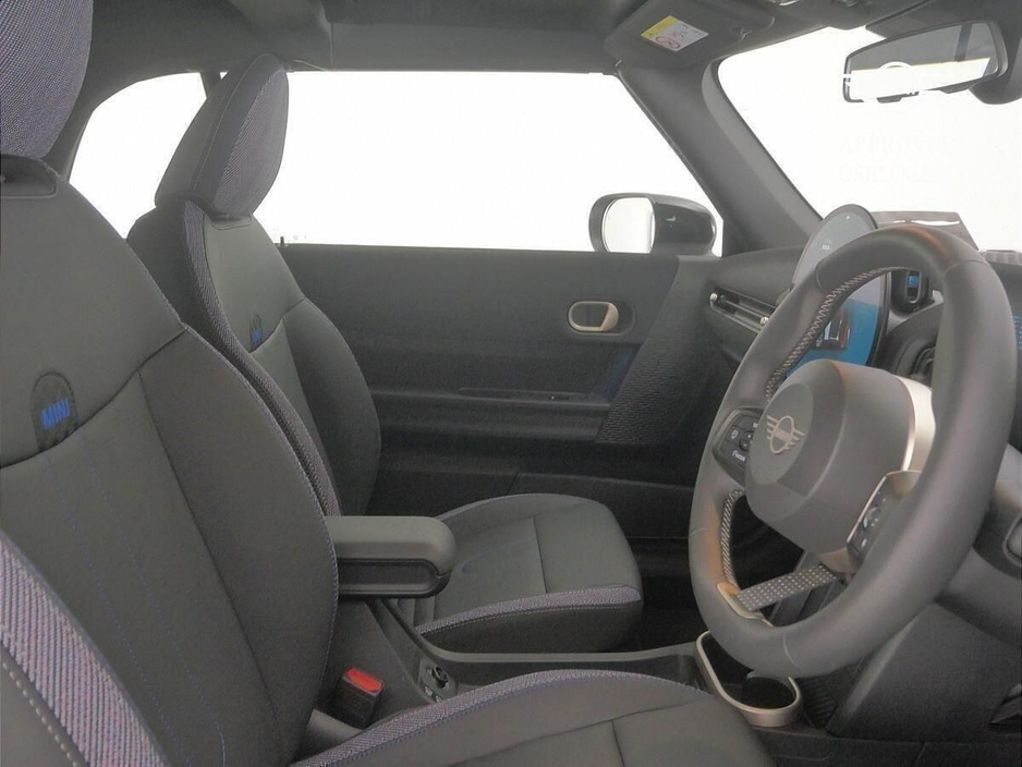 2025 MINI Hatch Cooper C €44,900