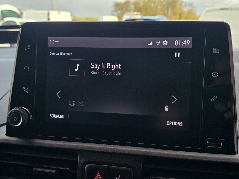 2023 Opel Combo - image 27