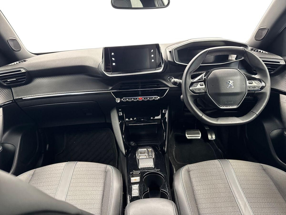 2023 Peugeot 2008 - image 8