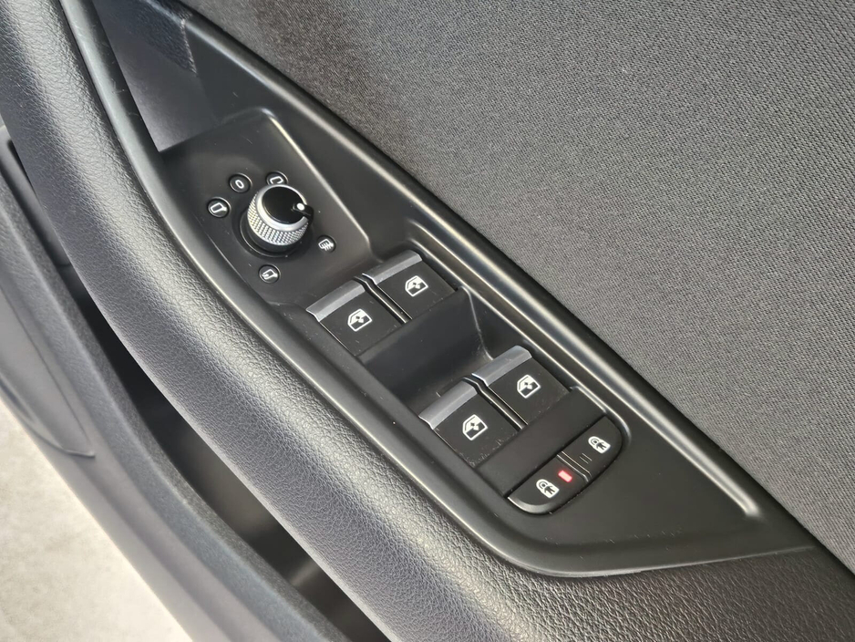 2022 Audi A4 - image 7