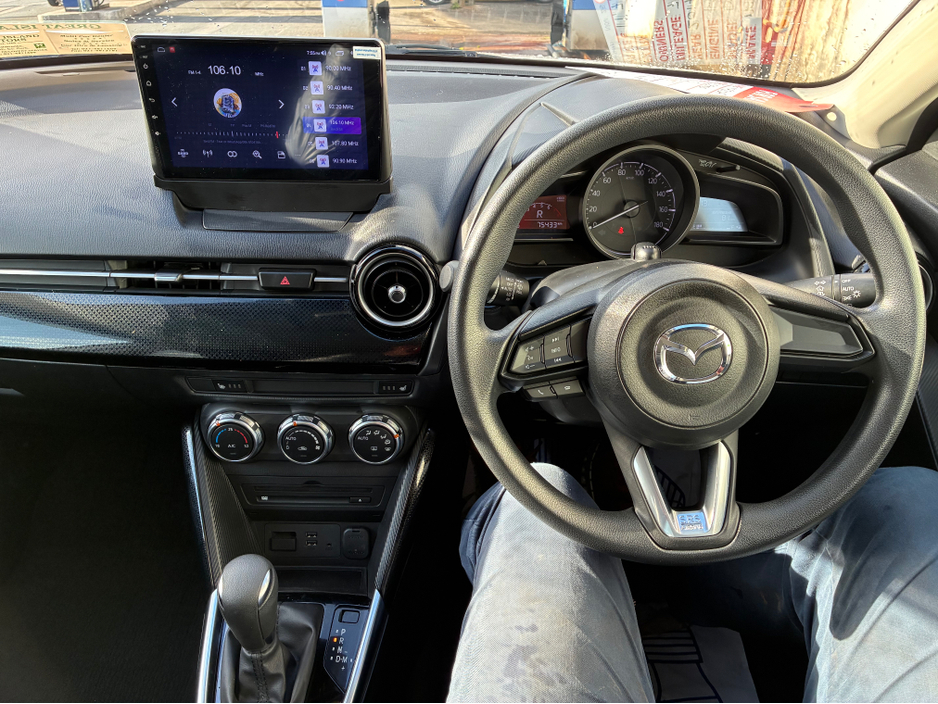 2017 Mazda Demio - image 19