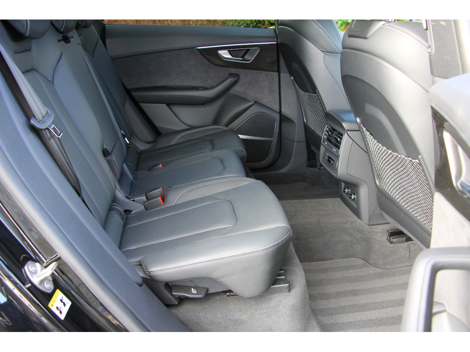 2023 Audi Q8 - image 35