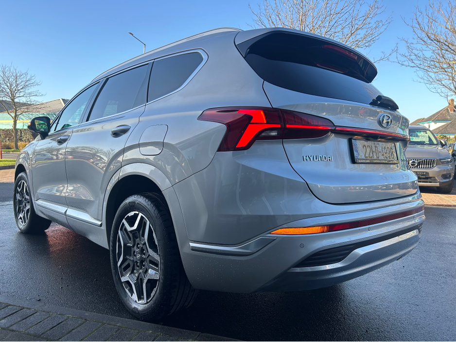 2022 Hyundai Santa Fe - image 14