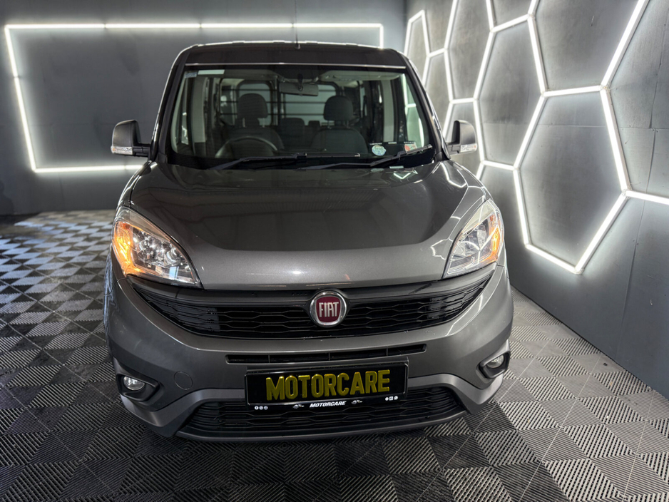 2017 Fiat Doblo - image 7