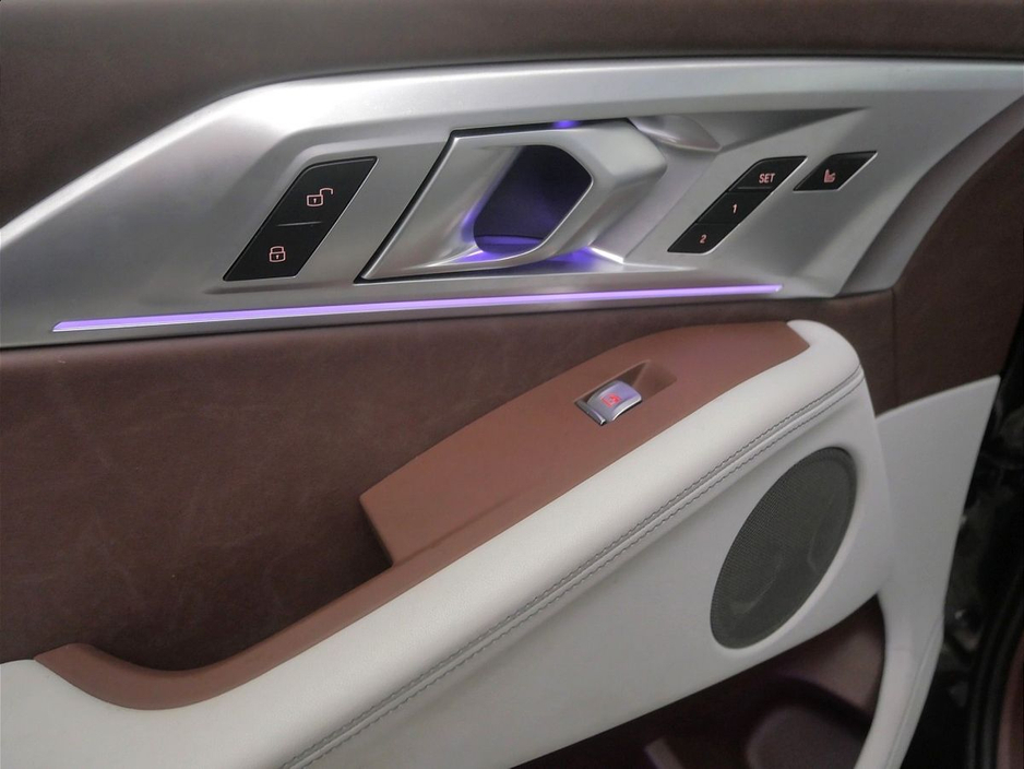 2024 BMW XM - image 22