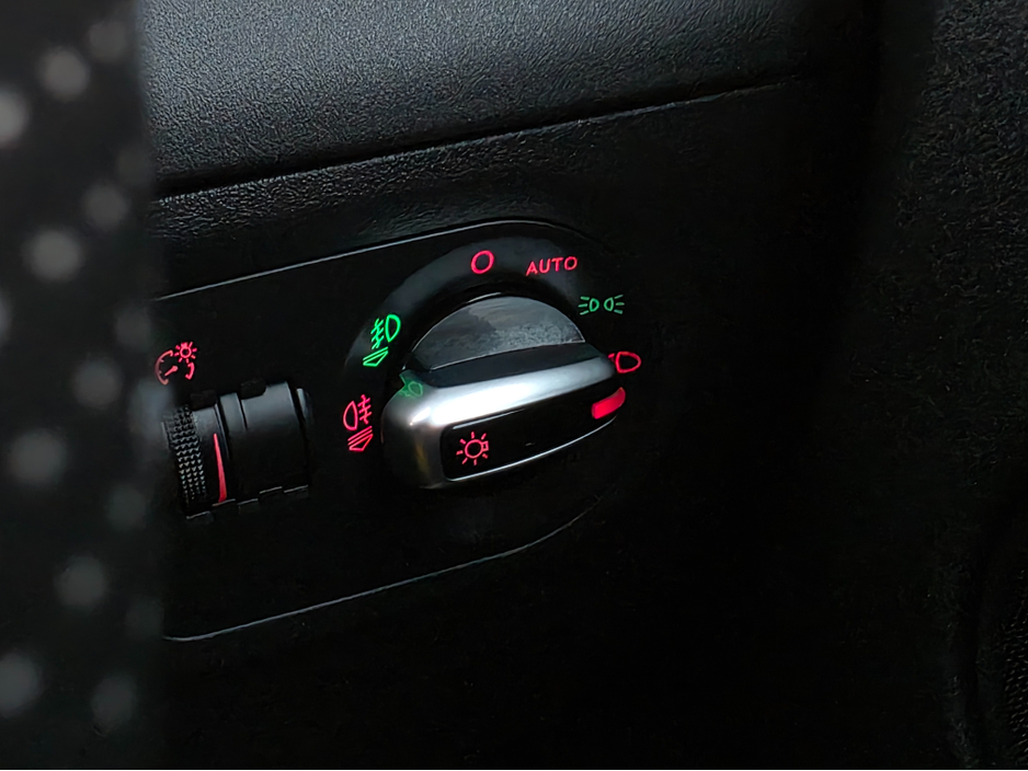 2014 Audi TT - image 13