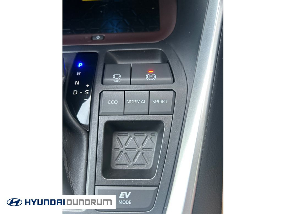 2024 Toyota Rav4 - image 24