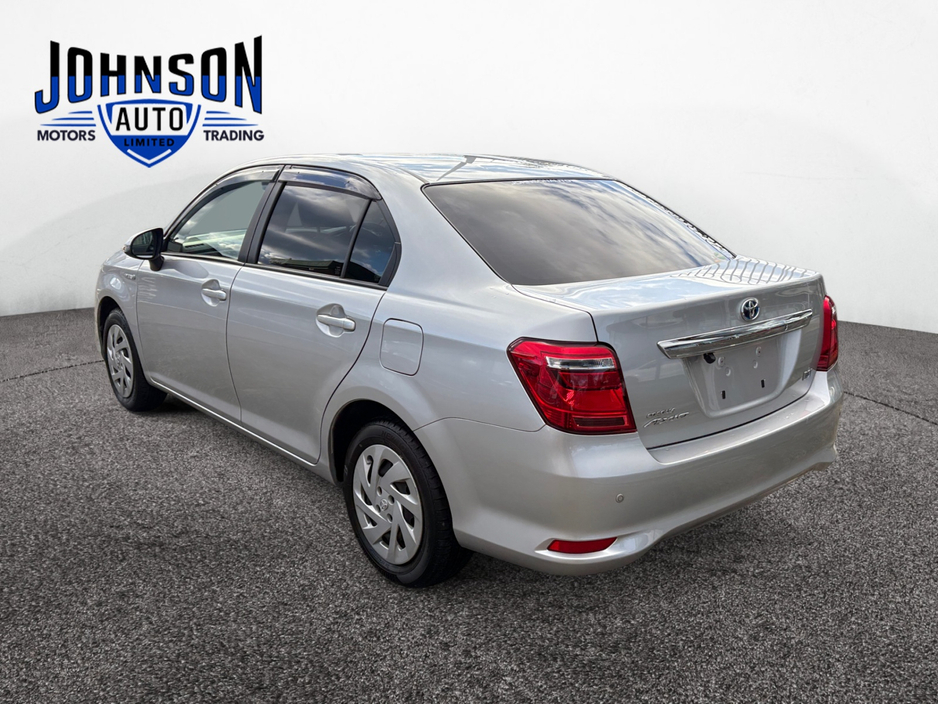 2018 Toyota Corolla - image 5