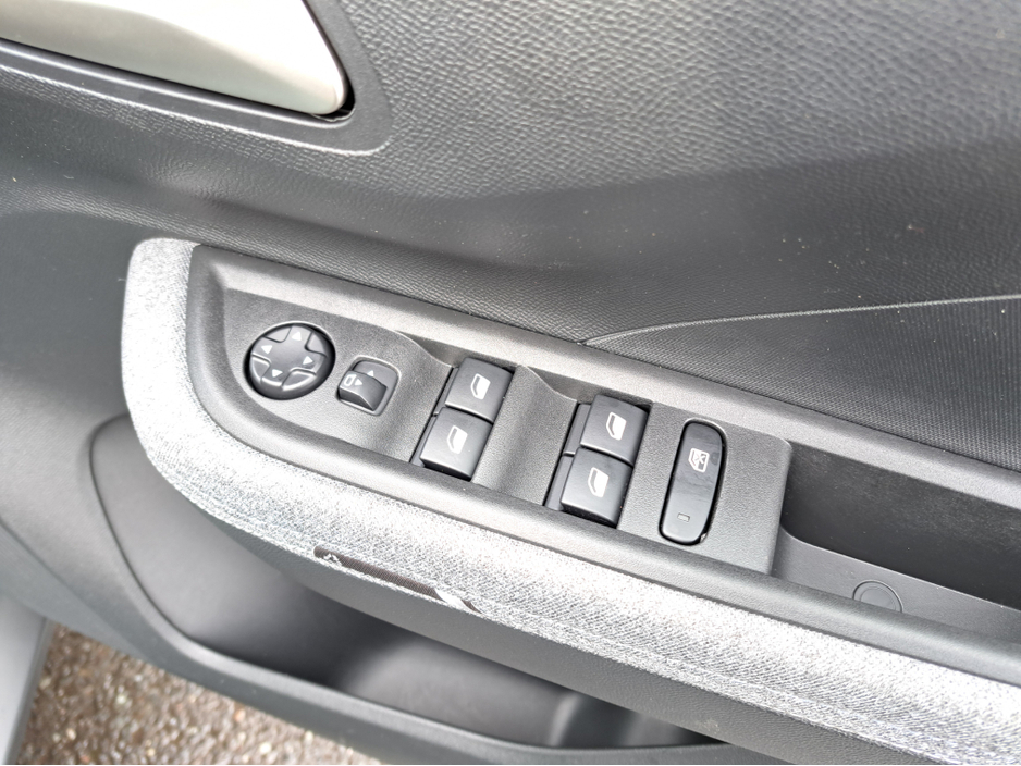 2026 Opel Frontera GS 1.2TURBO 136HP  7 SEATER!!! **TOP SPEC*5 YEARS WARRANTY** €36,150