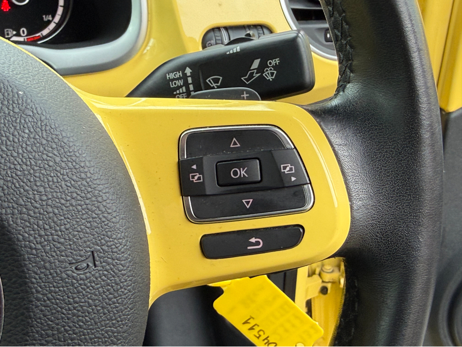 2013 Volkswagen Beetle 1.2tsi Automatic, Only 88kms, Only 88kms, New Nct 02/2027, Bluetooth, Apple Car Play, Android Auto, Reversing Camera, Full Leather, Heated Seats, Cruise Control, Alloys, A/C, Service & Warranty, SIMI, €10,950