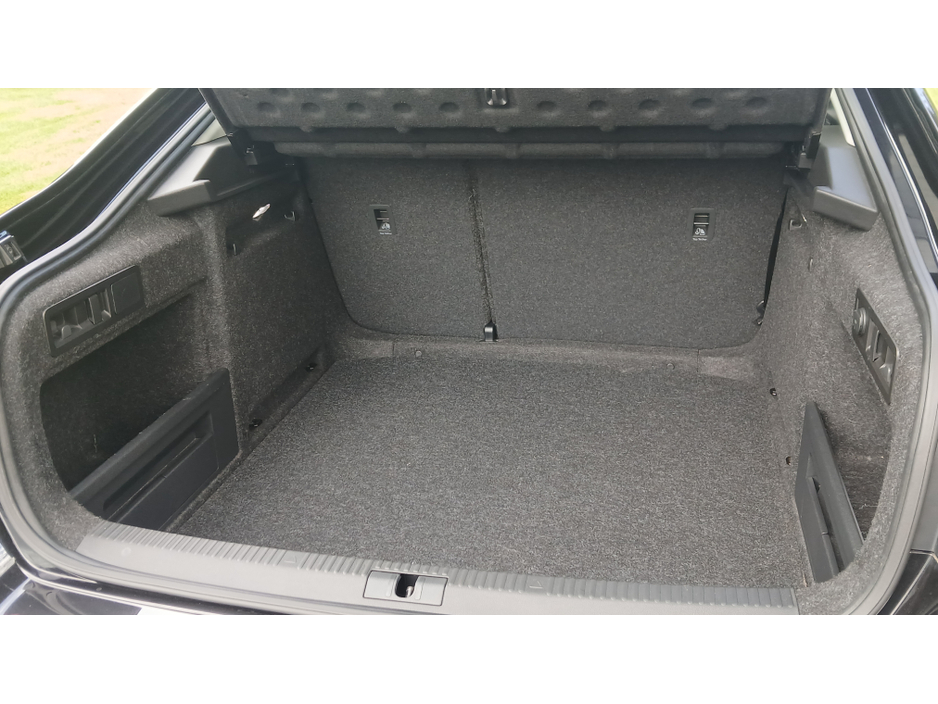 2020 Skoda Superb - image 19