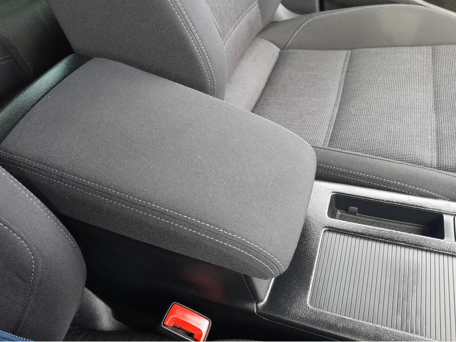 2016 Volkswagen Passat - image 29