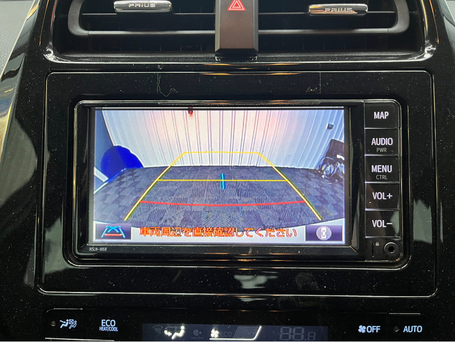 2022 Toyota Prius - image 18