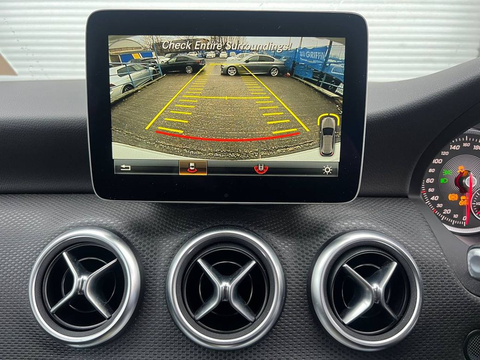 2017 Mercedes-Benz A Class A180 AMG-STYLE 1.6 AUTO // NEW 19" AMG-LINE ALLOYS // REVERSE CAMERA // HEATED HALF LEATHER SEATS €16,900