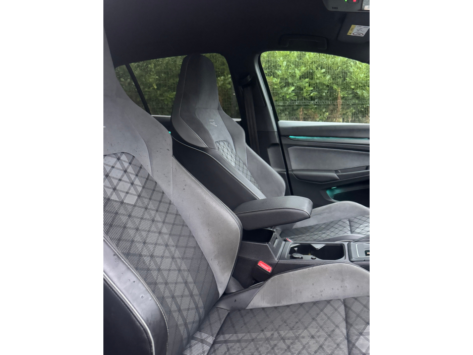 2020 Volkswagen Golf  €32,950