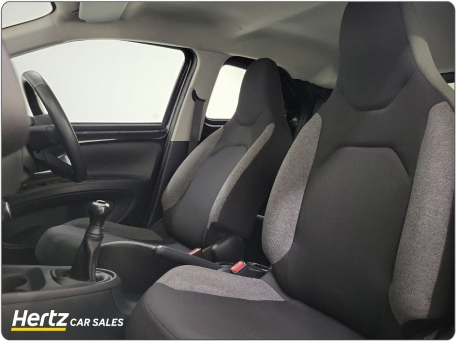 2023 Toyota Aygo X - image 5