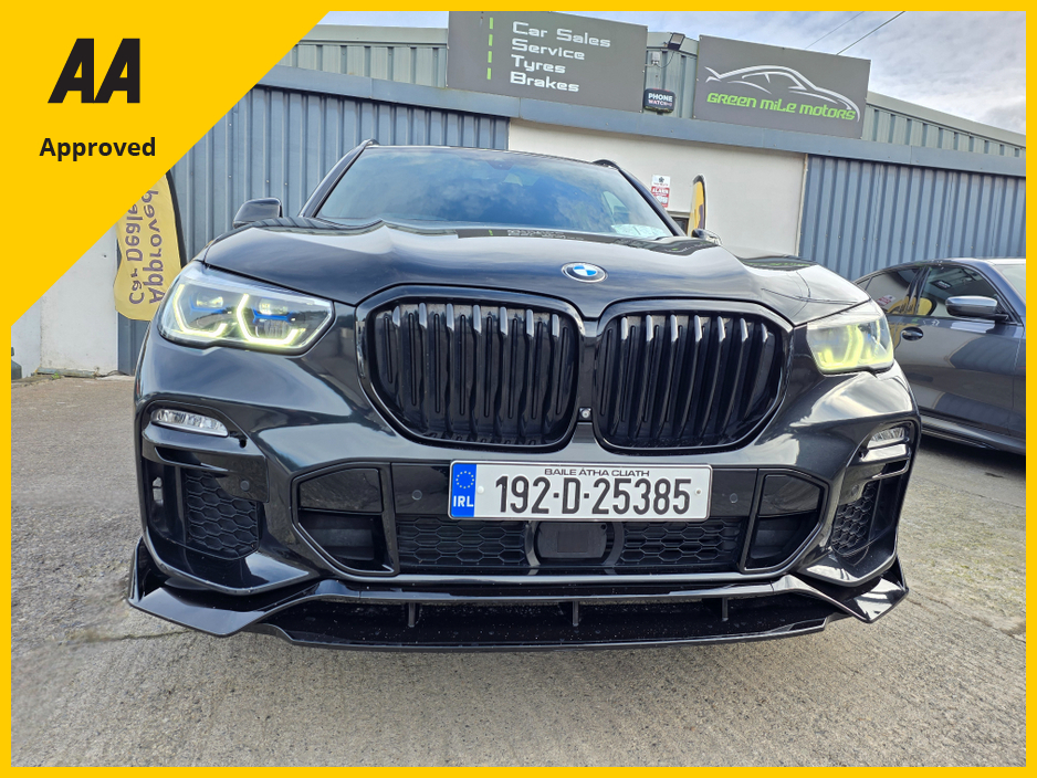 2019 BMW X5 - image 2