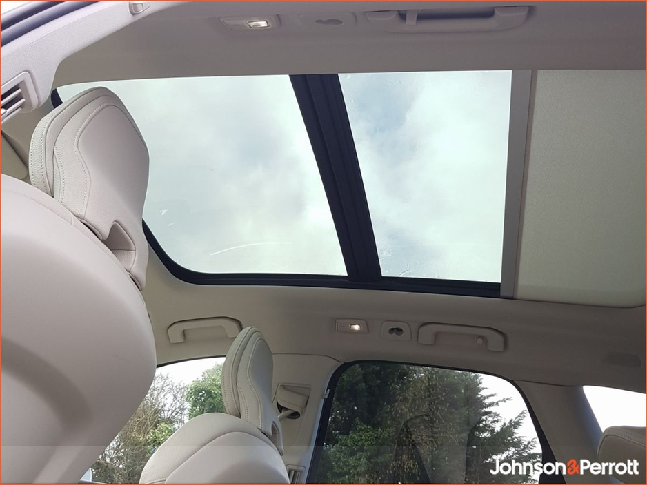 2025 Volvo XC60 T6 350bhp AWD PHEV Plus Bright (Two Year Volvo Selekt Warranty + Two Year Volvo Service Plan) €67,900