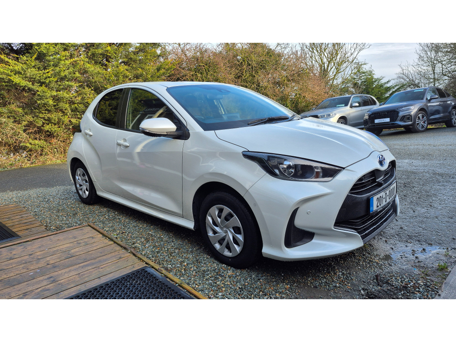 2020 Toyota Yaris Hybrid X Pack Automatic €14,950