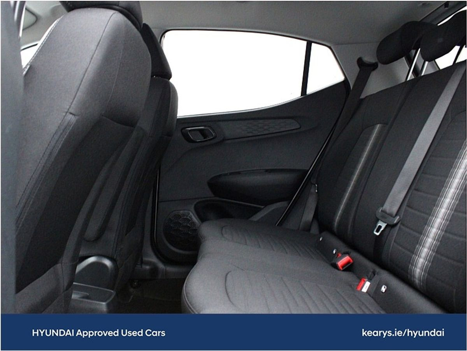 2024 Hyundai i10 - image 7