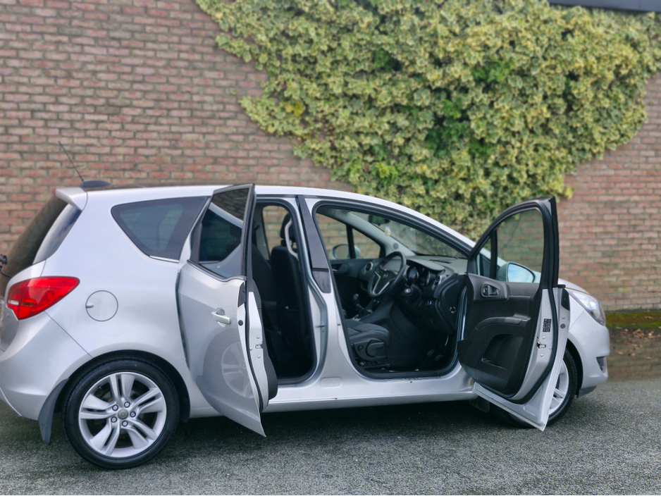 2017 Opel Meriva - image 12