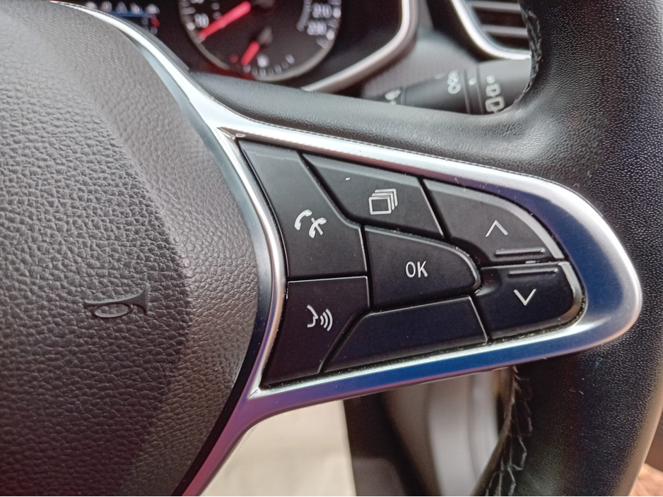 2021 Renault Clio - image 27