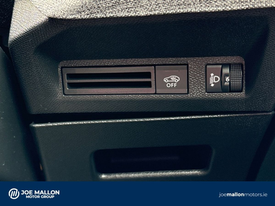 2025 Peugeot 3008 - image 20