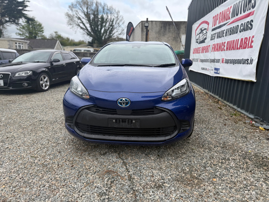 2022 Toyota Aqua - image 2