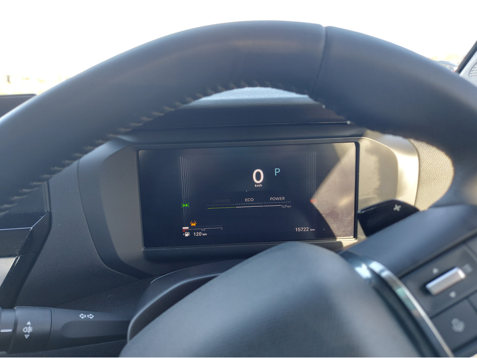 2025 Citroen C4 - image 18