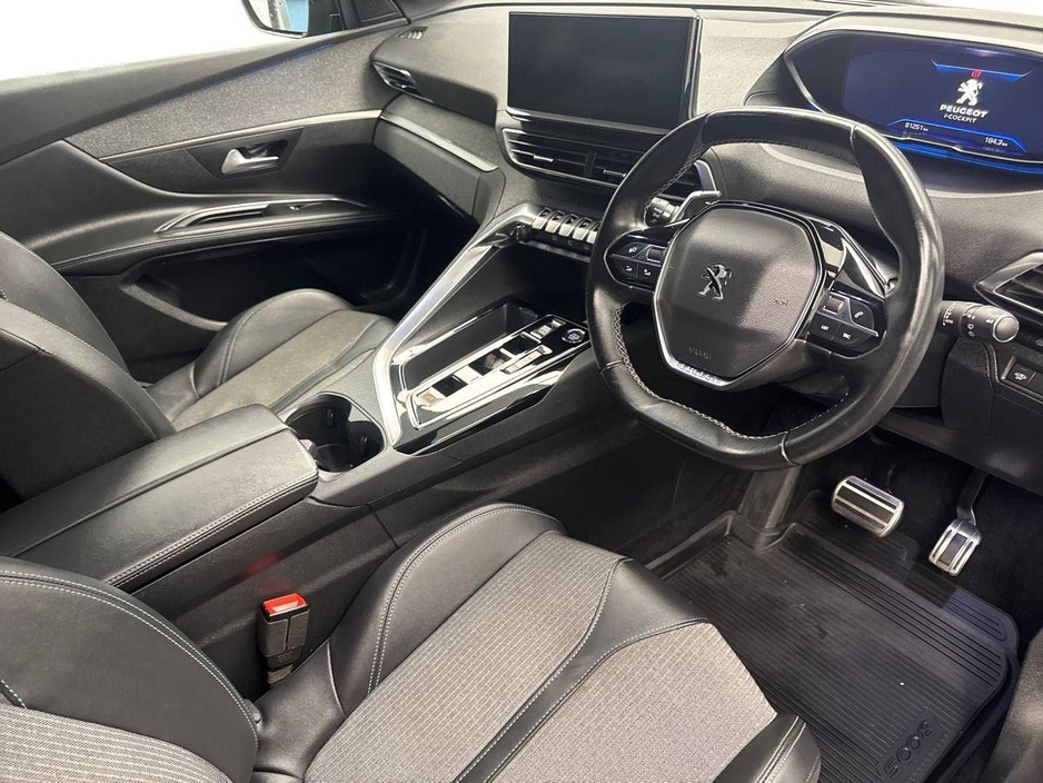 2024 Peugeot 5008 - image 6