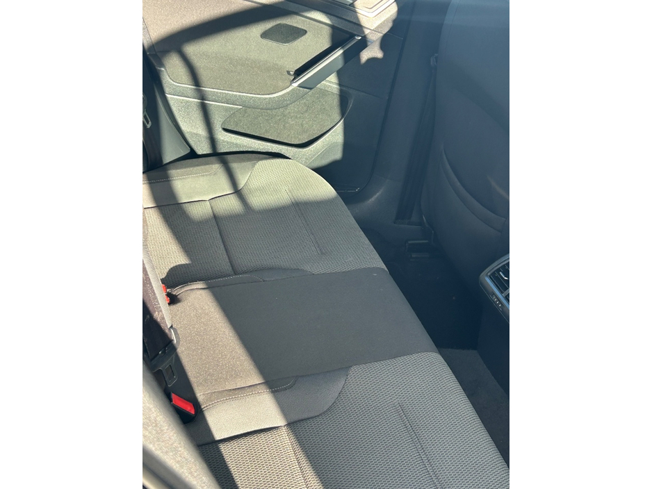 2013 Volkswagen Golf - image 6