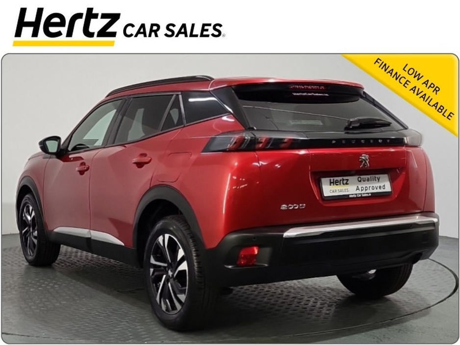 2023 Peugeot 2008 - image 2