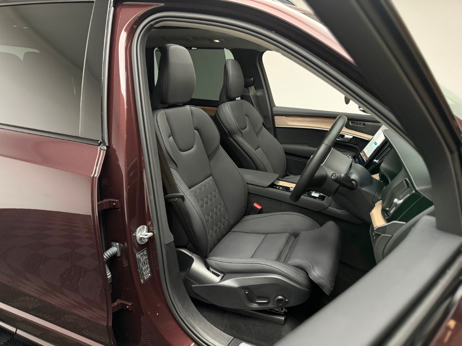 2025 Volvo XC90 PLUS T8 RECHARGE 2.0 PHEV AWD *7 SEATER* €81,990