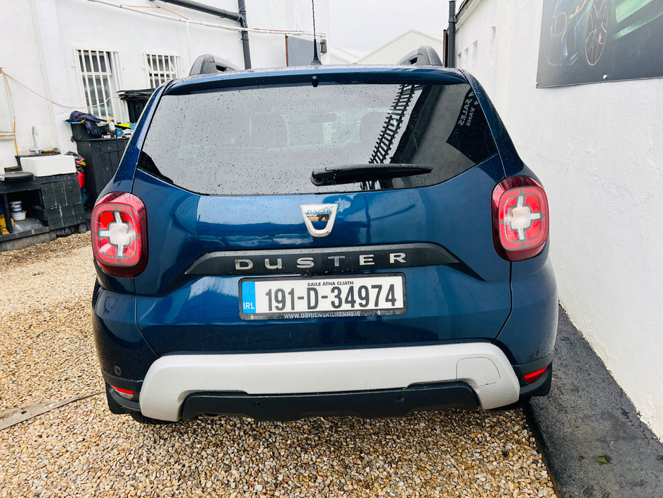 2019 Dacia Duster - image 4